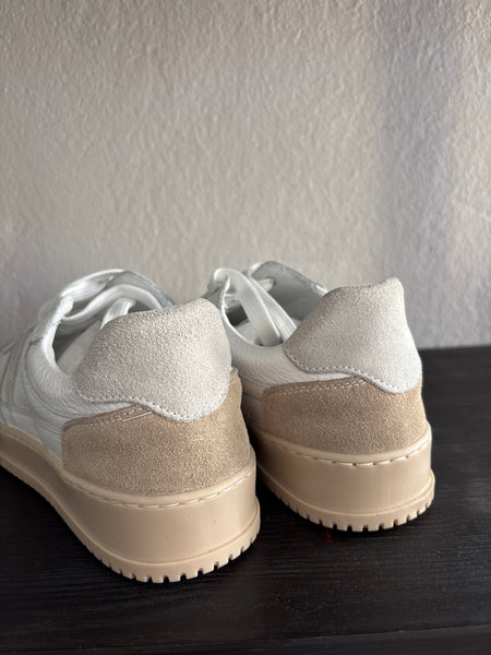 V2 beige