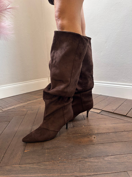 Stivale in suede arricciato