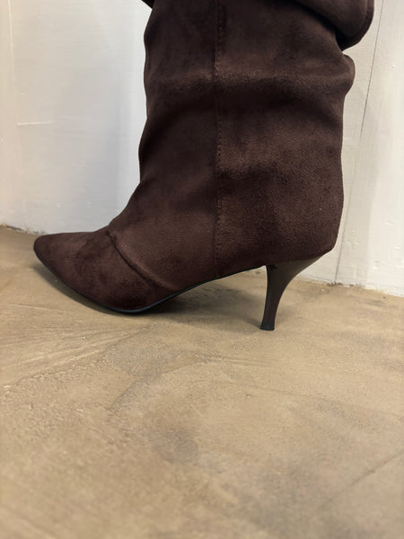 Stivale in suede arricciato