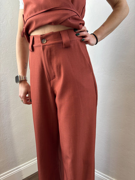 Pantalone gamba ampia
